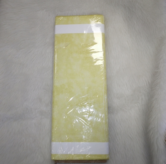 FABRIC Keepsake Perlescent Scratch Texture Yellow 100% Cotton 8yd Bolt
